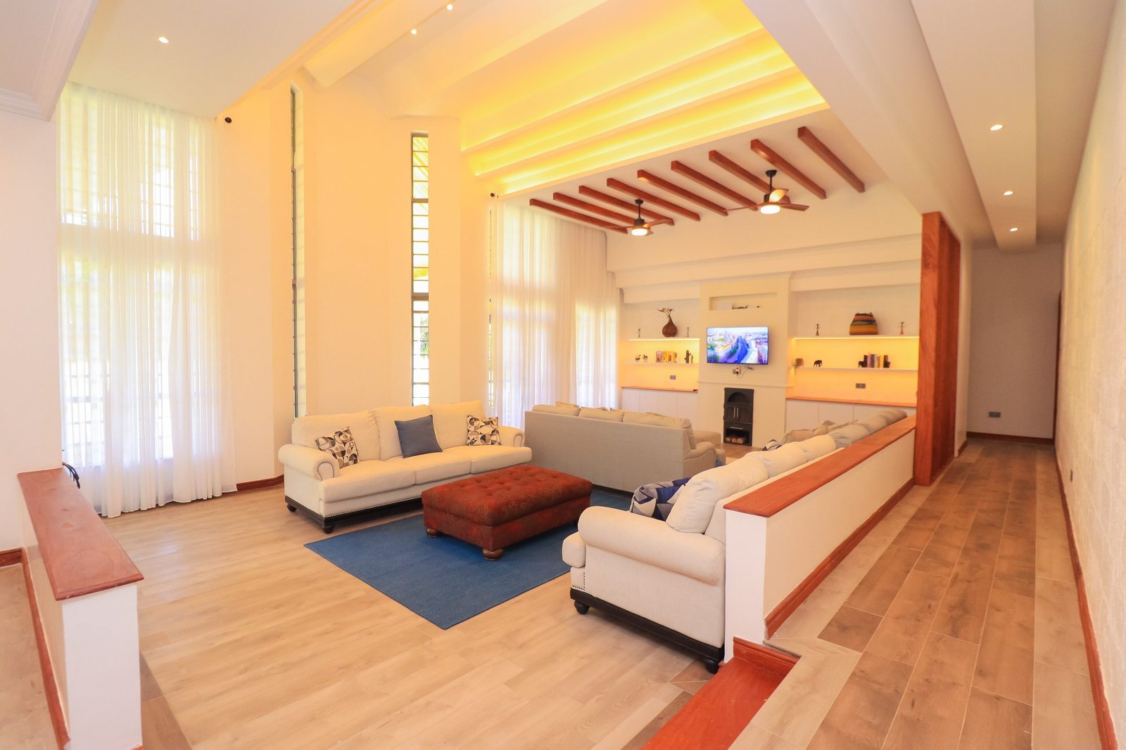 Isiolo Holiday Home surrounded by open space